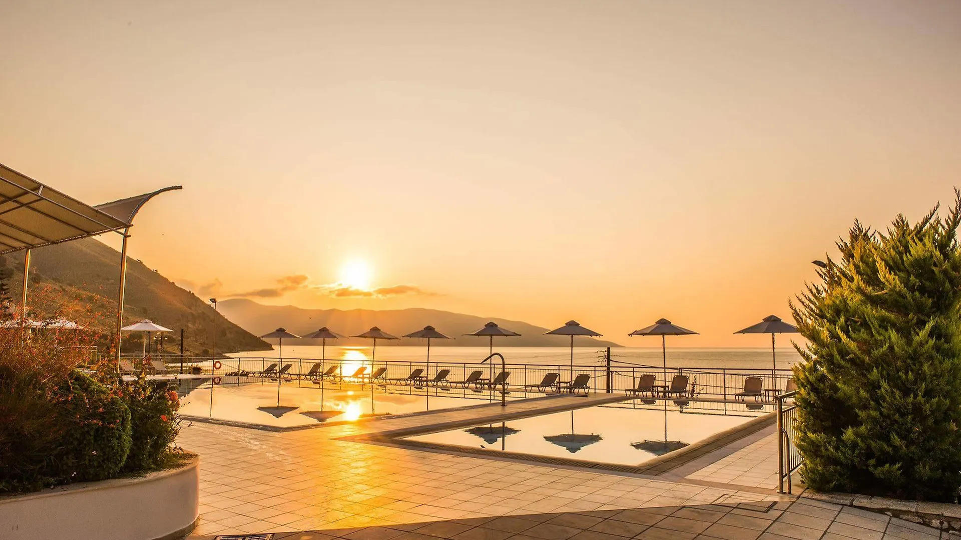 Odyssey Hotel & Spa Agia Efimia 4*,